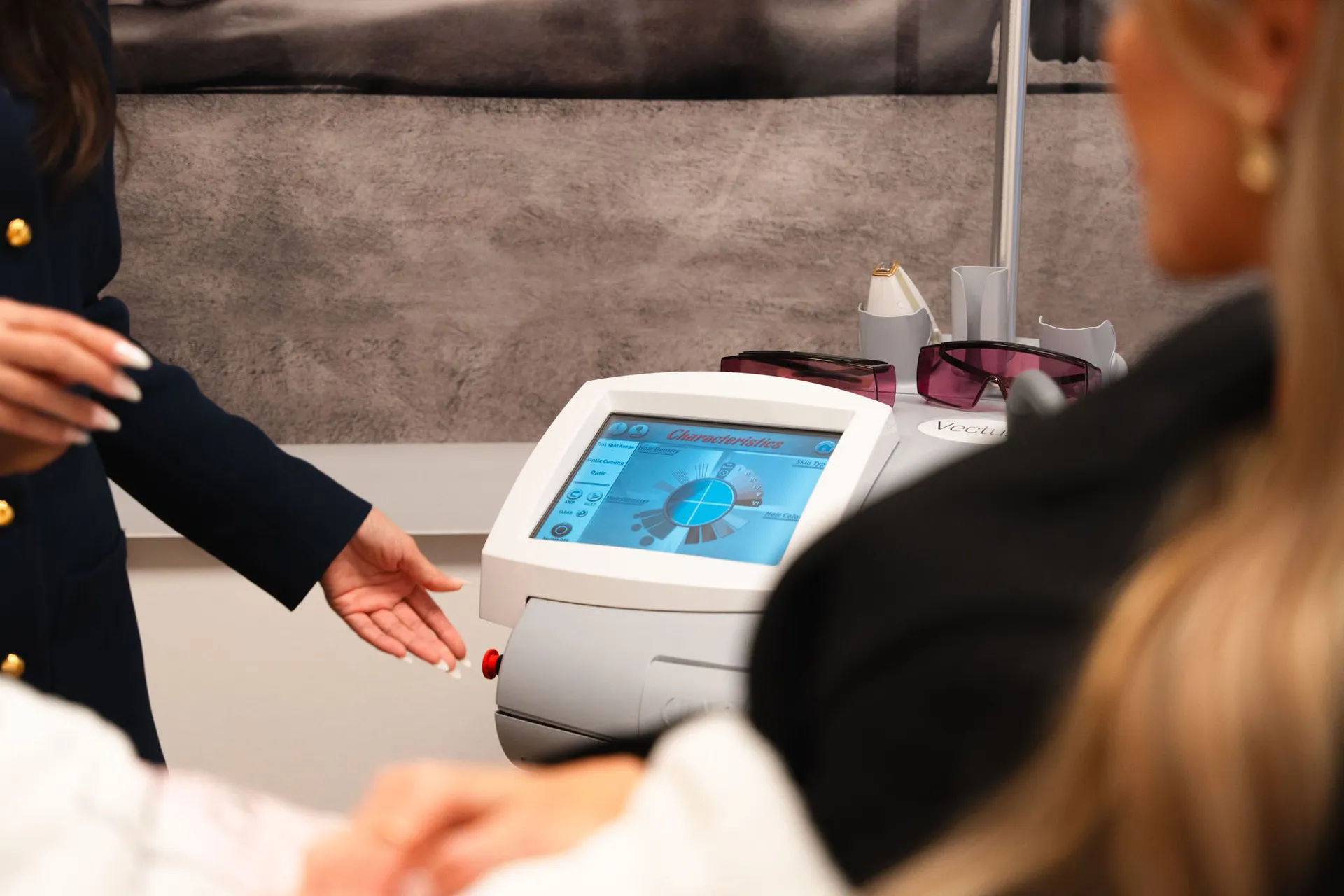 Kostenlose Probebehandlung bei L'épilation auf der Kö
